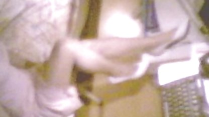 Suck私のかわいいピンクのソックス 子供 と 大人 の sex 動画
