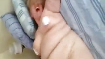 ベッドルーム-1 大人 の youtube 動画